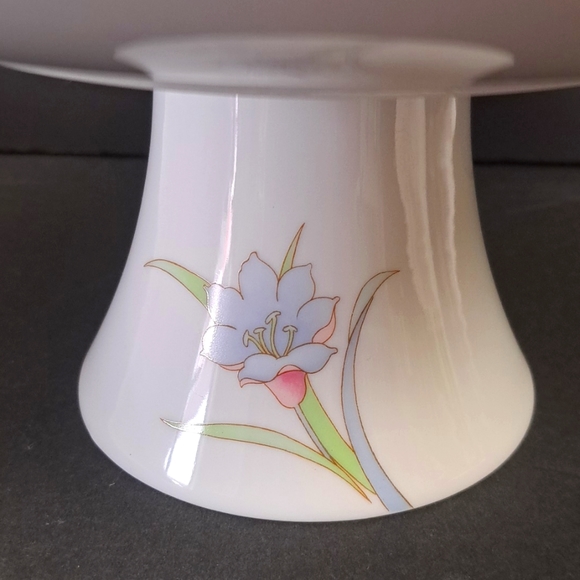 Vintage 80s 10.5" pedestal cake stand by "Toscany Collection " Japan - Picture 2 of 7